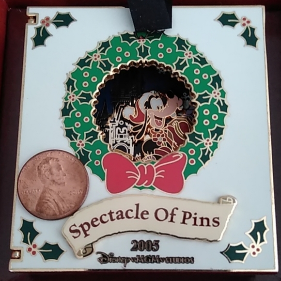Disney Pin - Picture 8 of 8